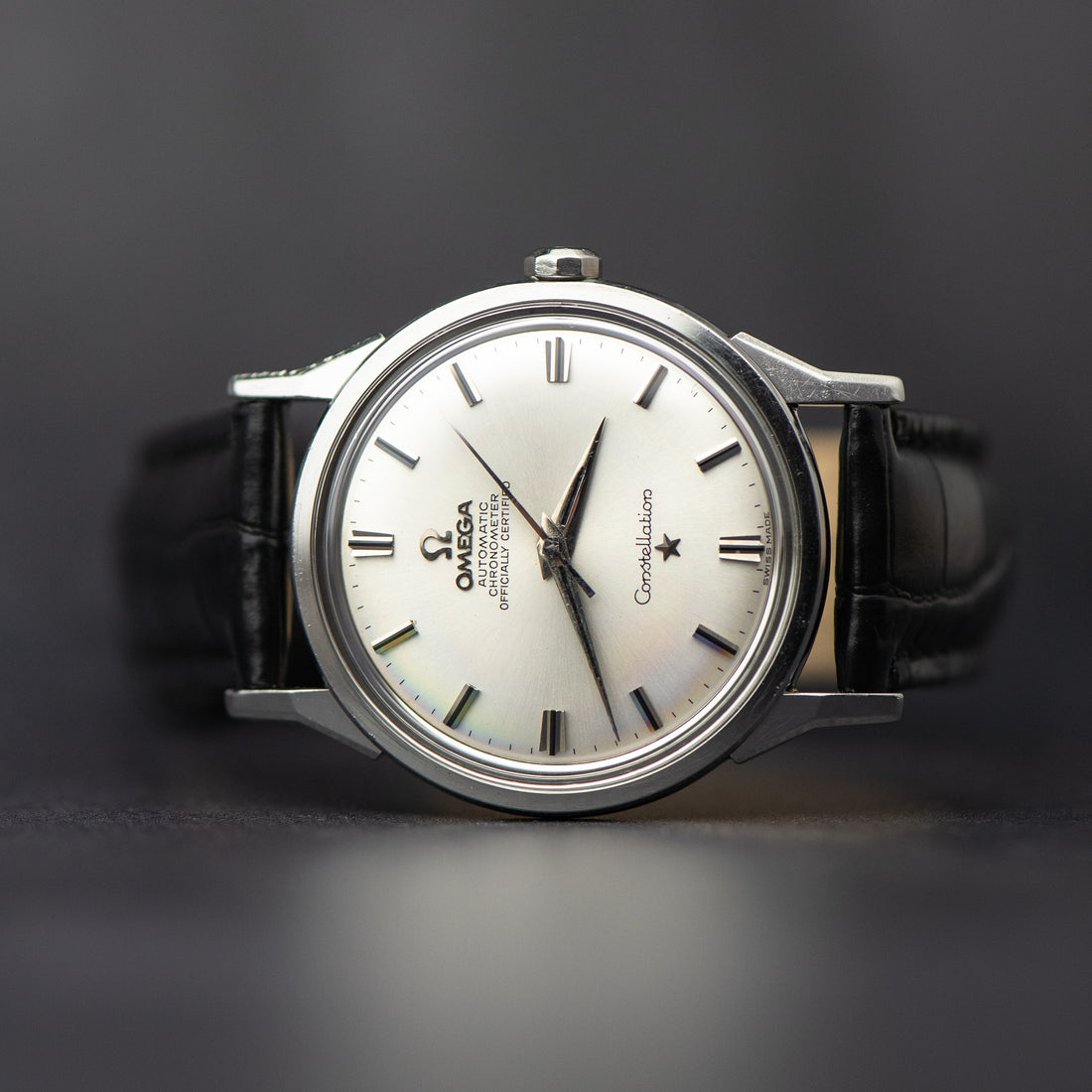 1963 OMEGA CONSTELLATION SUNBURST DOG-LEG CAL. 551 REF. 167.005