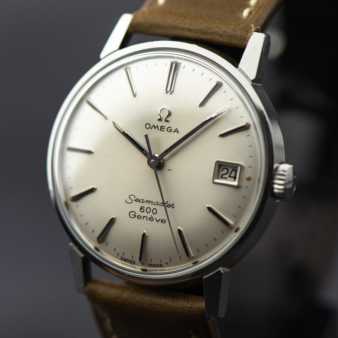 1967 DOUBLE SIGNED OMEGA SEAMASTER 600 GENEVE QUICKSET SUNBURST CAL. 613 REF. 136.011