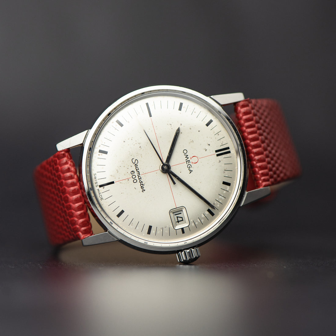 1965 OMEGA SEAMASTER 600 WHITE TECHNICAL RED CROSSHAIR CAL. 611 REF. 136.011