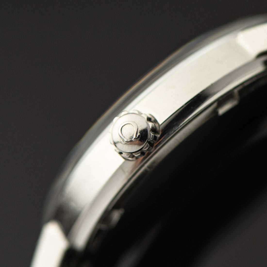 1966 OMEGA SEAMASTER 600 BLACK TECHNICAL WHITE CROSSHAIR CAL. 601 REF. 135.011