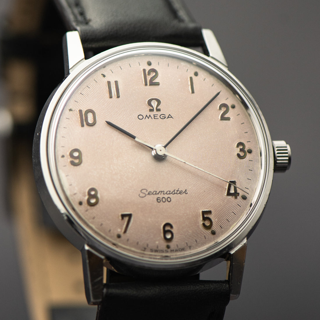 1965 OMEGA SEAMASTER 600 ARABIC CONCENTRIC CIRCLES CAL. 601 REF. 135.011
