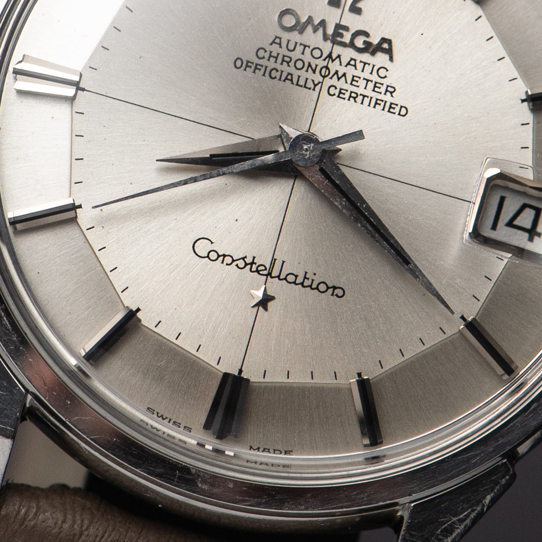 1966 OMEGA CONSTELLATION PIE PAN CROSSHAIR SUNBURST QUICKSET DOG-LEG CAL. 564 REF. 168.005