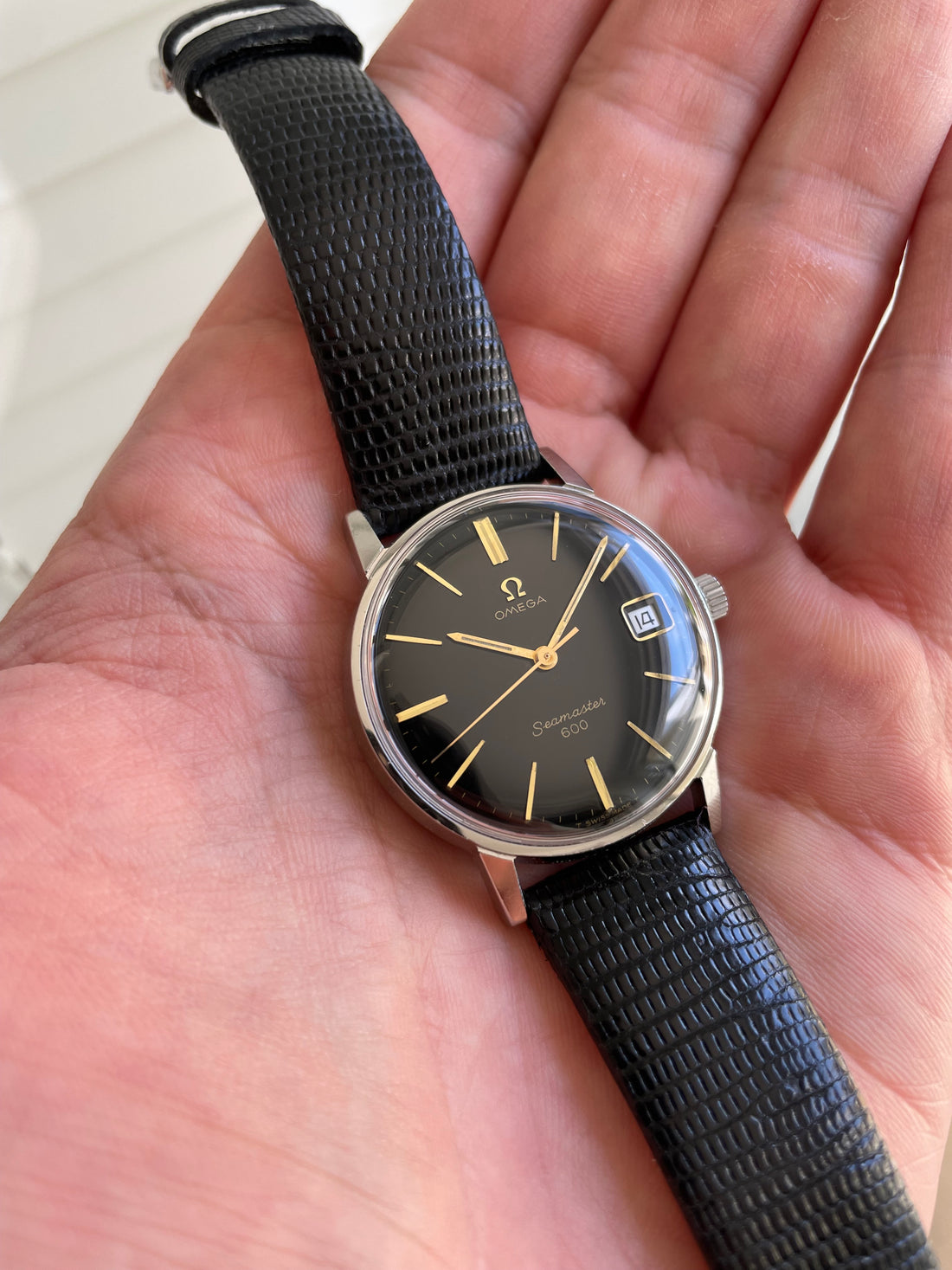1964 OMEGA SEAMASTER 600 GLOSS BLACK CAL. 611 REF. 136.011