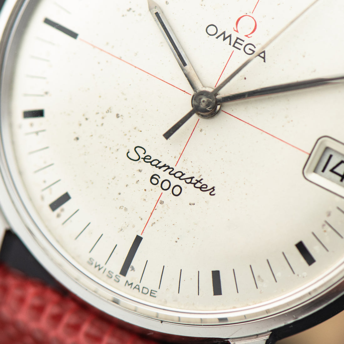 1965 OMEGA SEAMASTER 600 WHITE TECHNICAL RED CROSSHAIR CAL. 611 REF. 136.011