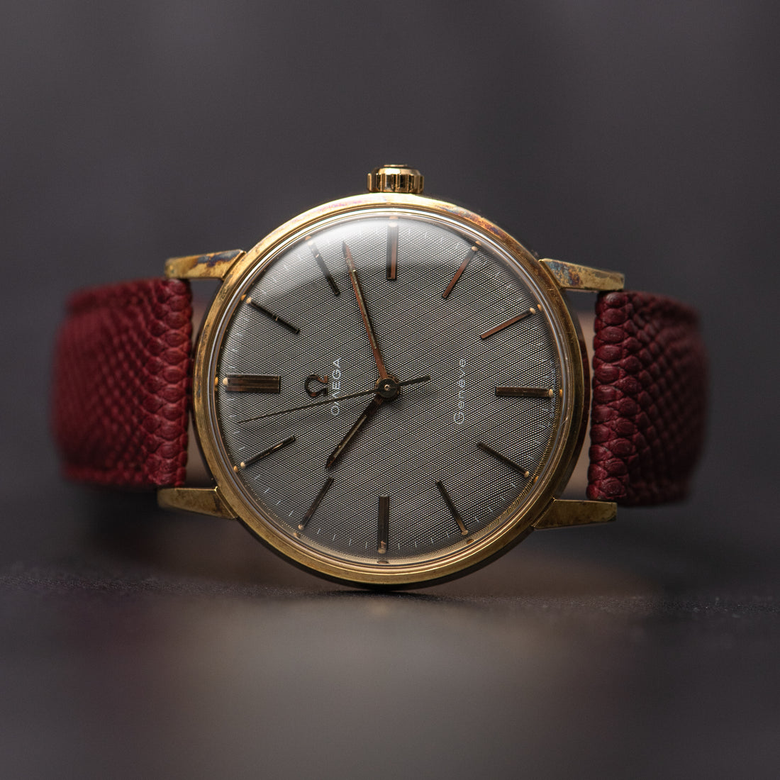 1968 OMEGA SEAMASTER GENEVE GREY LINEN RAINBOW HUE CAL. 601 REF. 135.011