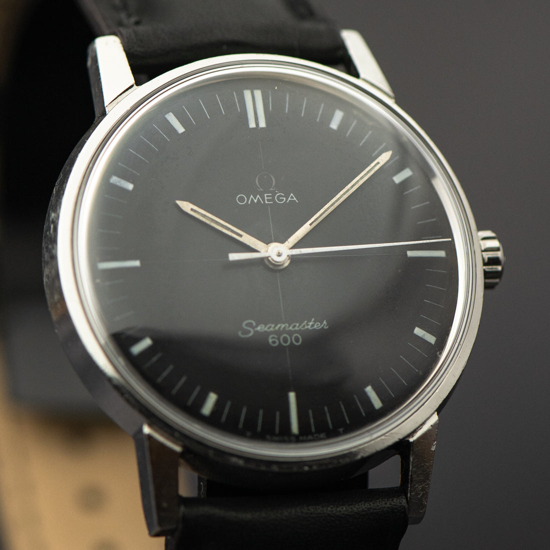 1966 OMEGA SEAMASTER 600 BLACK TECHNICAL WHITE CROSSHAIR CAL. 601 REF. 135.011