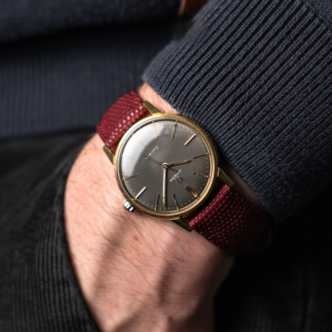 1968 OMEGA SEAMASTER GENEVE GREY LINEN RAINBOW HUE CAL. 601 REF. 135.011