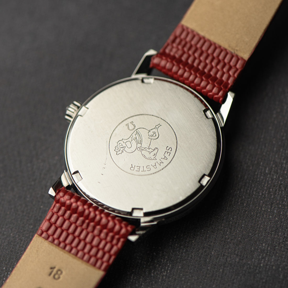 1965 OMEGA SEAMASTER 600 WHITE TECHNICAL RED CROSSHAIR CAL. 611 REF. 136.011