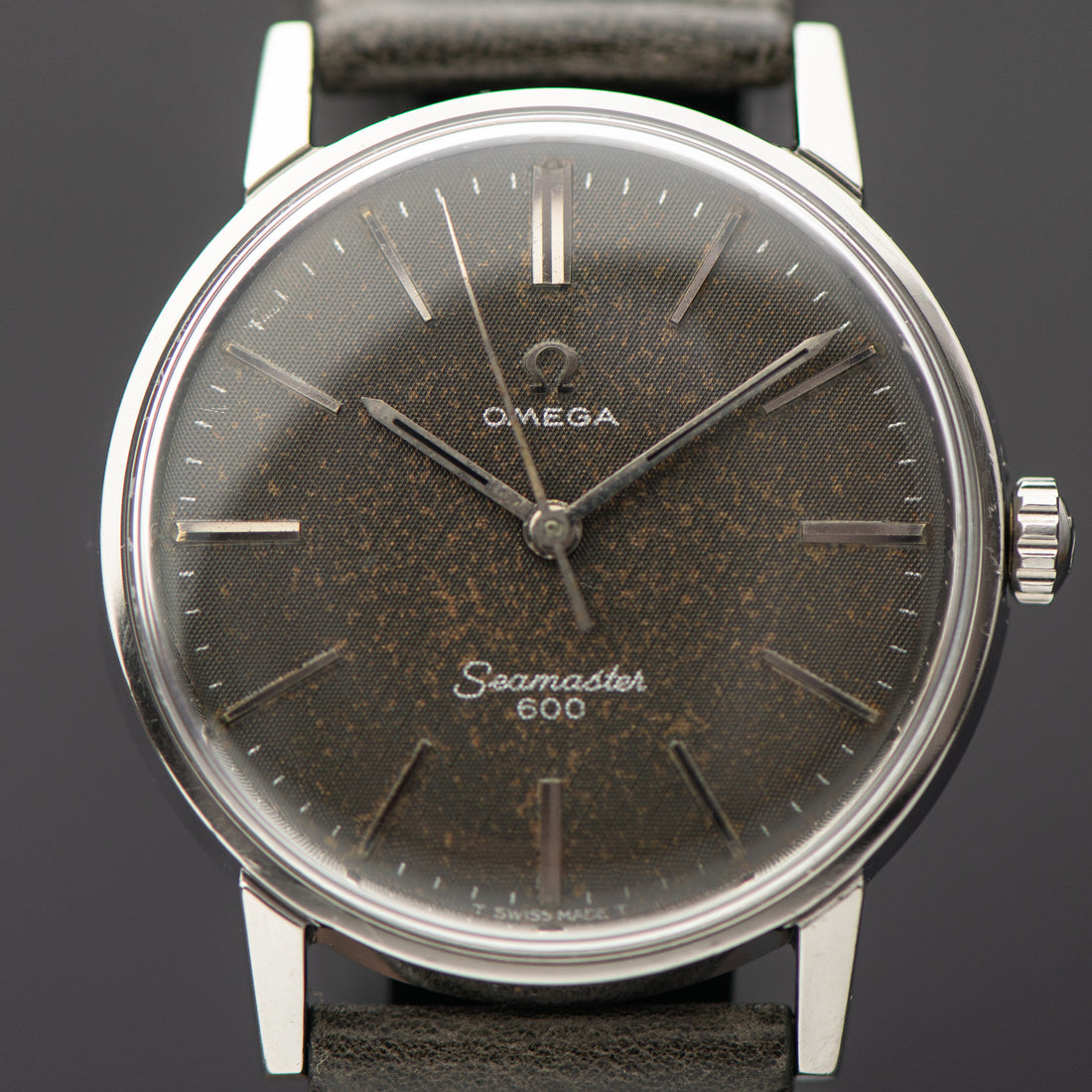 1965 OMEGA SEAMASTER 600 GREY LINEN CAL. 601 REF. 135.011