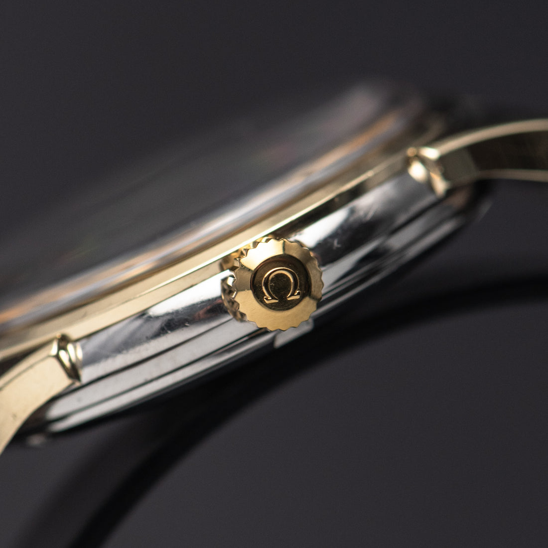 1961 OMEGA CONSTELLATION TWO TONE CROSSHAIR PIE PAN CAL. 561 REF. 14393 61 SC