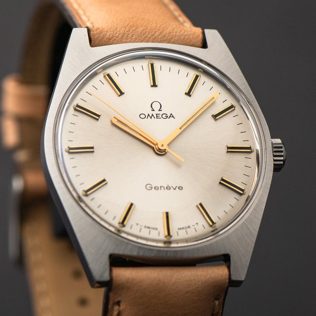 NOS 1969 OMEGA GENEVE SUNBURST CAL. 601 REF. 135.041