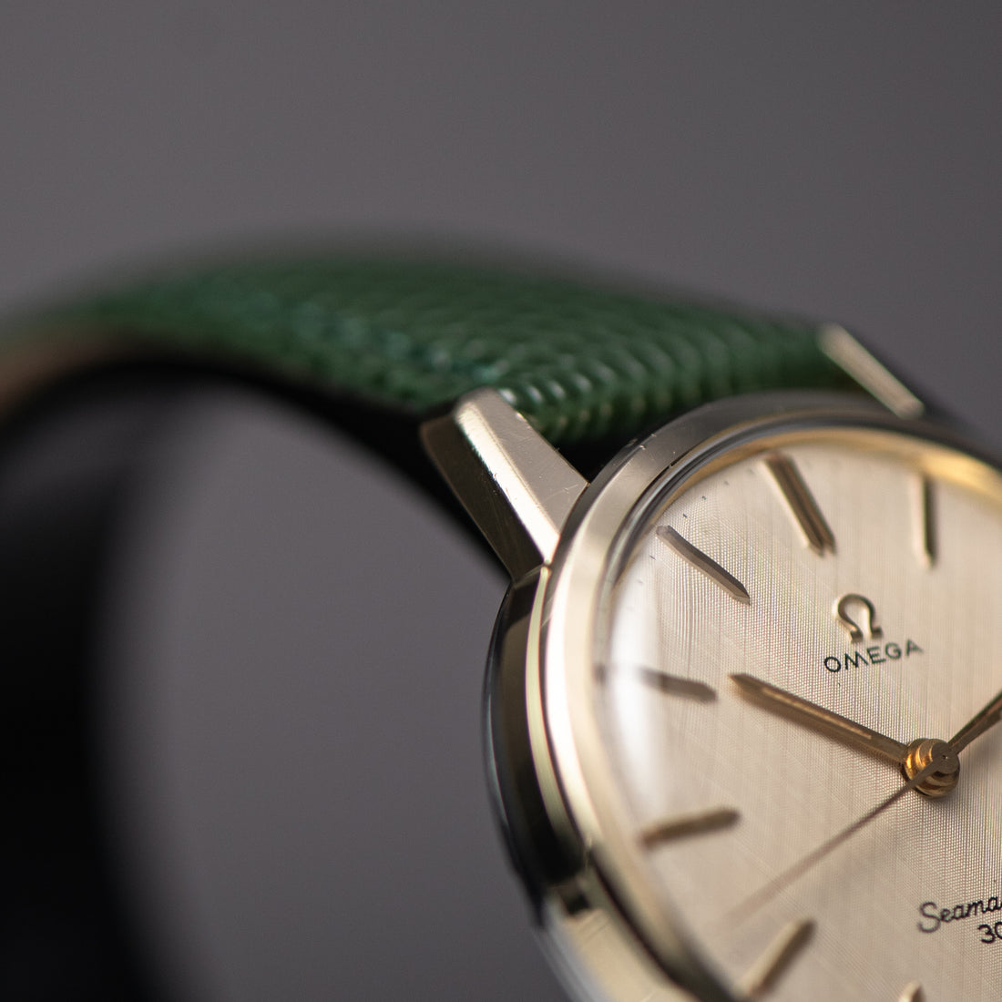 1958 OMEGA SEAMASTER 30 LINEN CAL. 285 REF. 14390-5SC