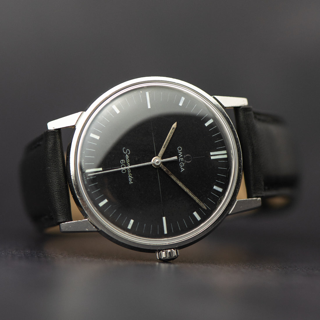 1966 OMEGA SEAMASTER 600 BLACK TECHNICAL WHITE CROSSHAIR CAL. 601 REF. 135.011