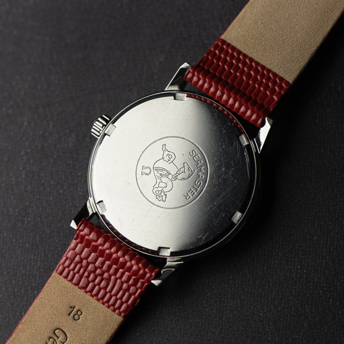 1965 OMEGA SEAMASTER 600 WHITE TECHNICAL RED CROSSHAIR CAL. 611 REF. 136.011