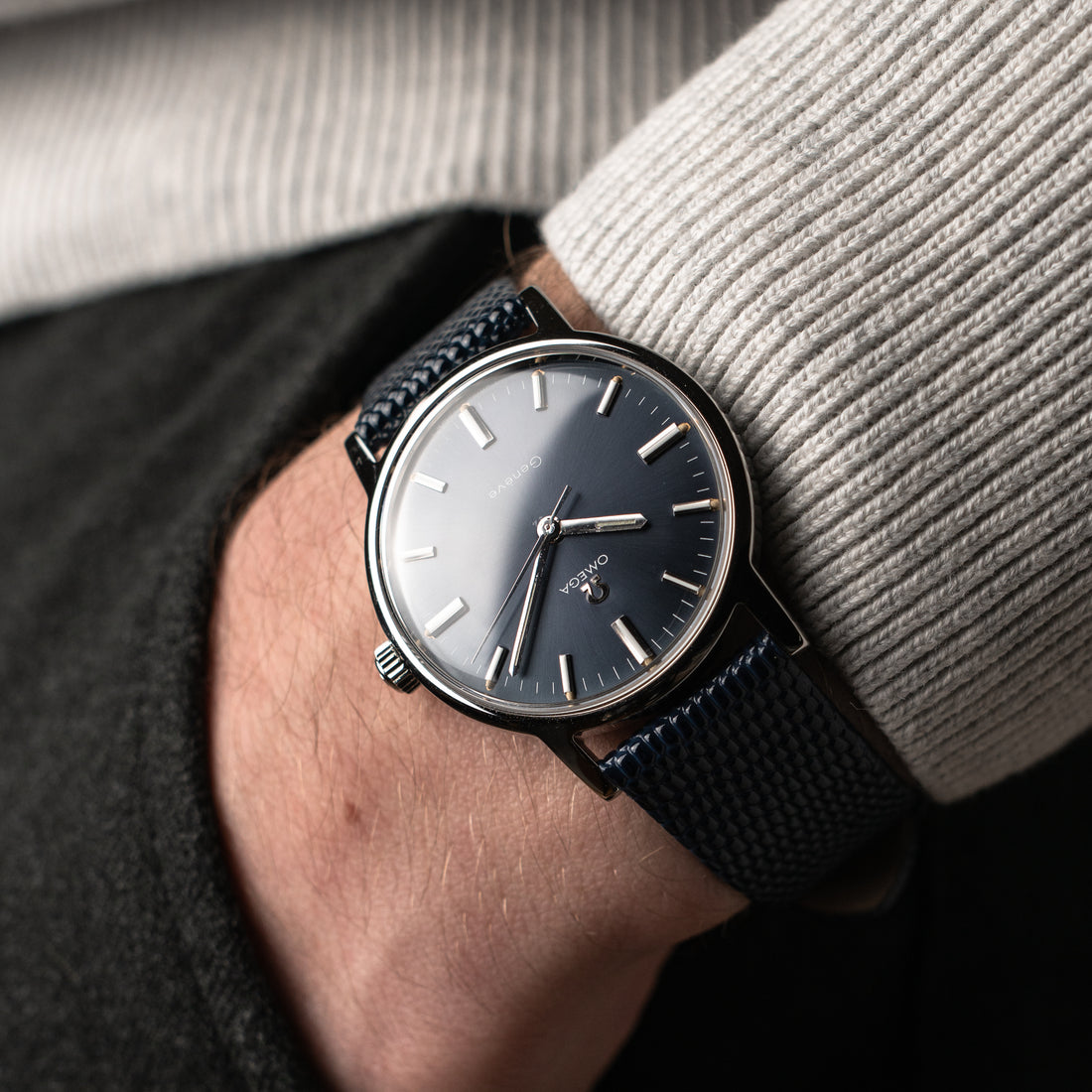 NOS 1969 OMEGA GENEVE BLUE SUNBURST CAL. 601 REF. 135.070