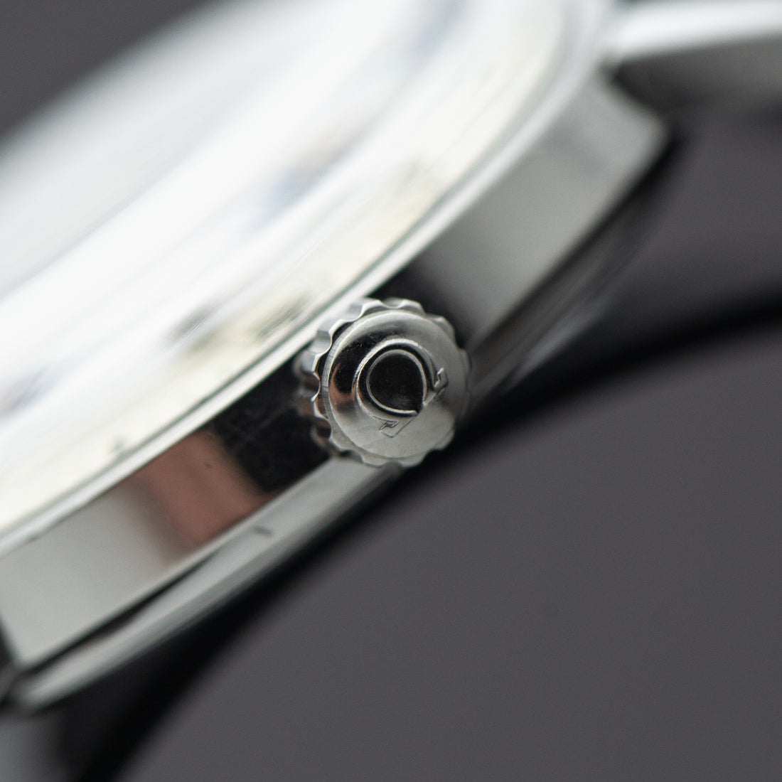 1965 OMEGA SEAMASTER 600 WHITE TECHNICAL RED CROSSHAIR CAL. 611 REF. 136.011