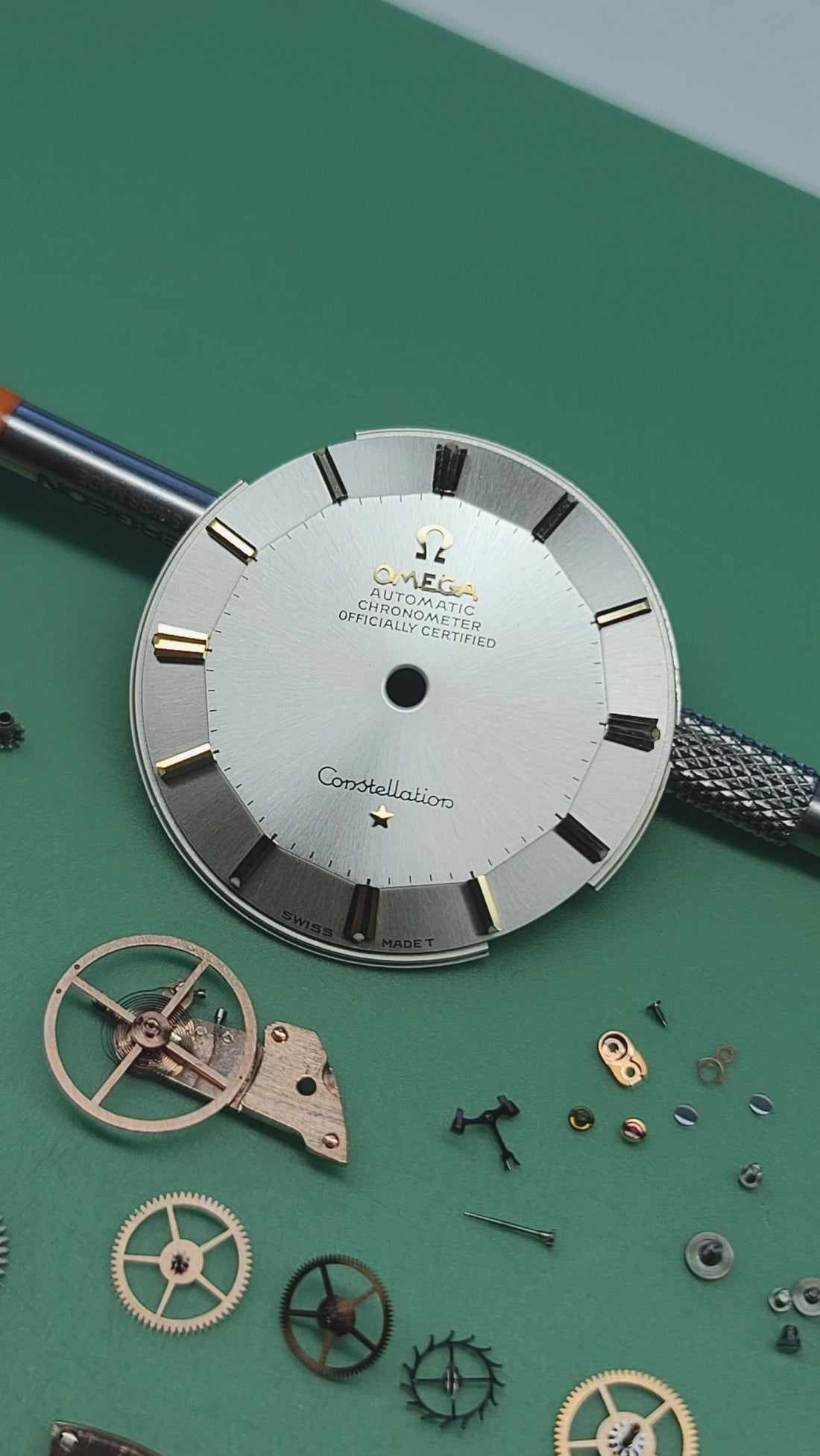 1963 OMEGA CONSTELLATION PIE PAN SUNBURST DOG-LEG COLLECTORS SET CAL. 551 REF. 167.005