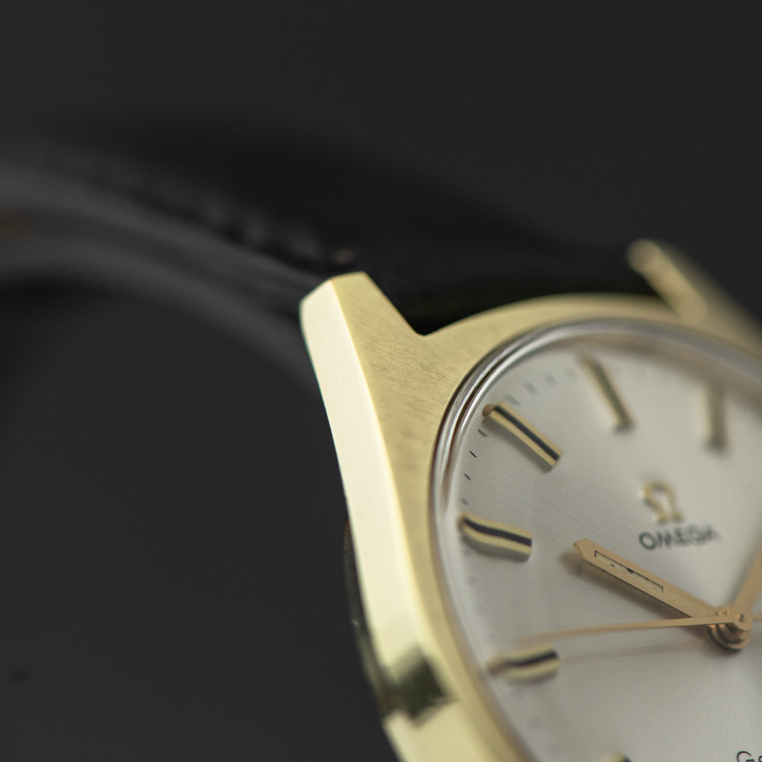 1969 OMEGA GENEVE SUNBURST WITH PAPERWORK CAL. 601 REF. 135.041