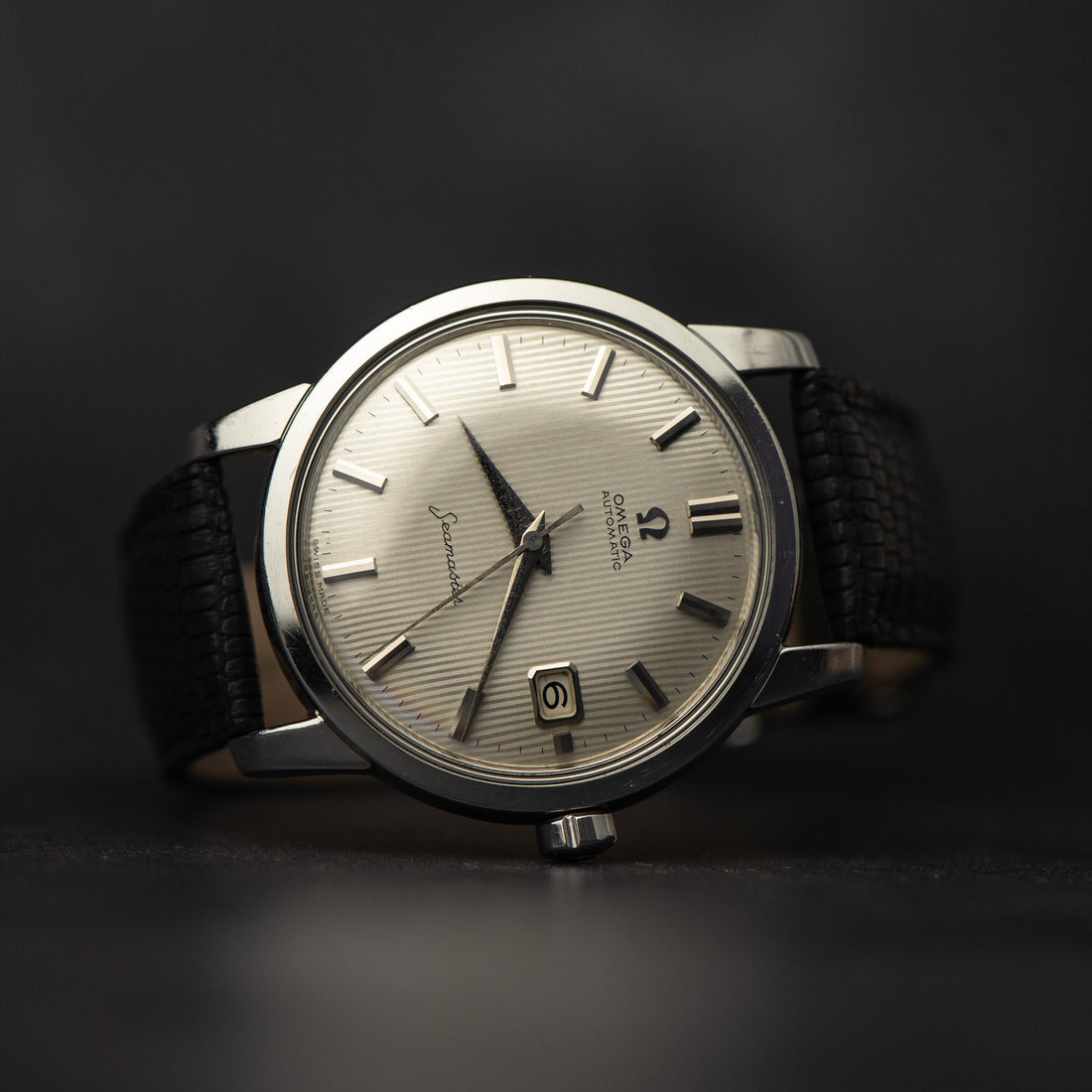 1961 OVERSIZE OMEGA SEAMASTER PINSTRIPE CAL. 503 REF. 2992-4SC