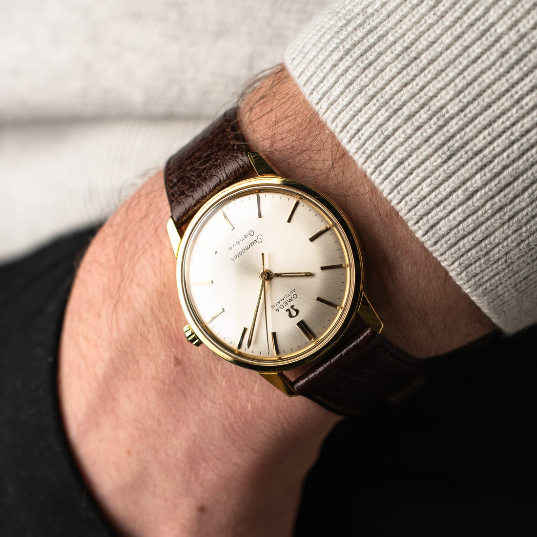 1967 DOUBLE SIGNED OMEGA SEAMASTER GENEVE SUNBURST CAL. 552 REF. 165.002