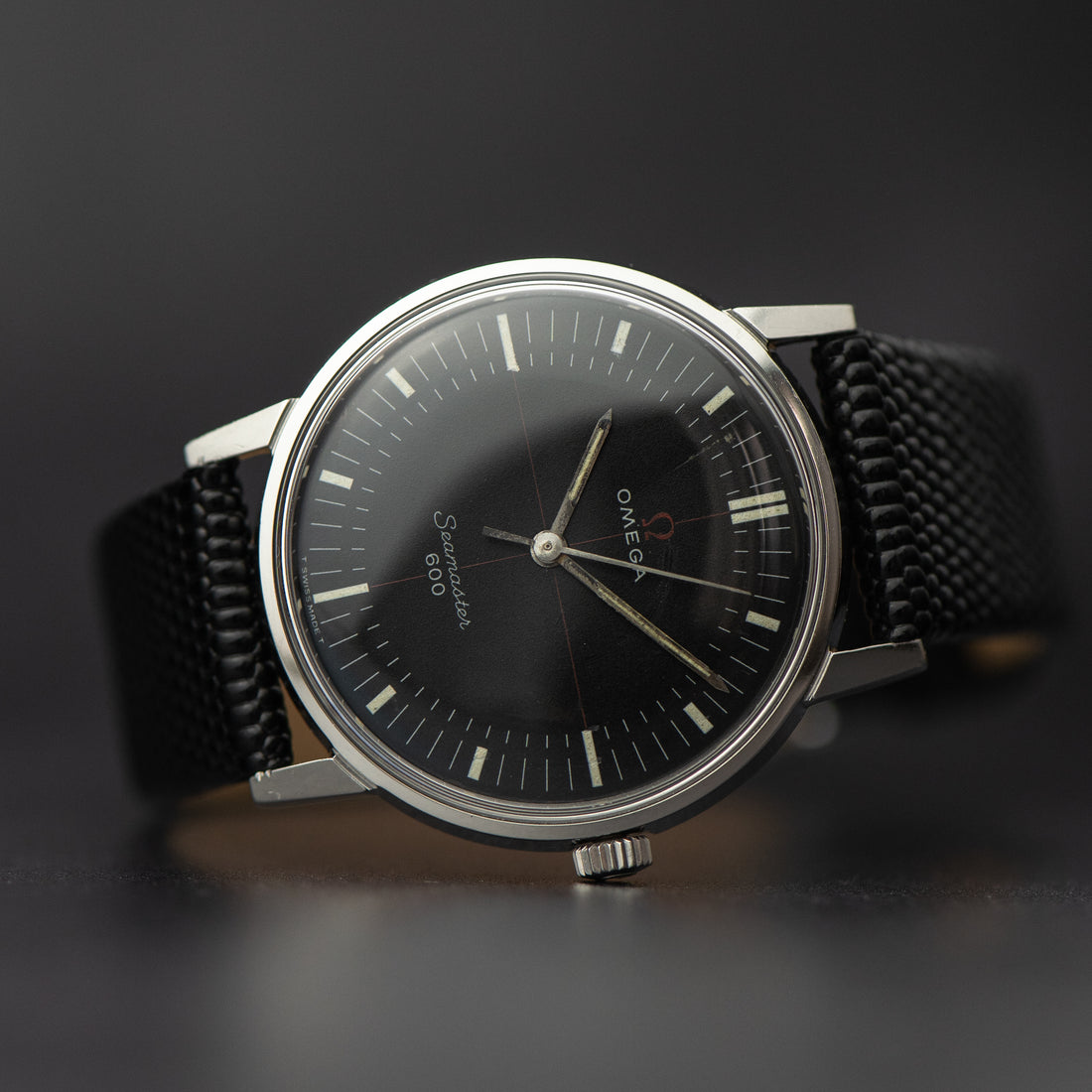 1965 OMEGA SEAMASTER 600 BLACK TECHNICAL RED CROSSHAIR CAL. 601 REF. 135.011