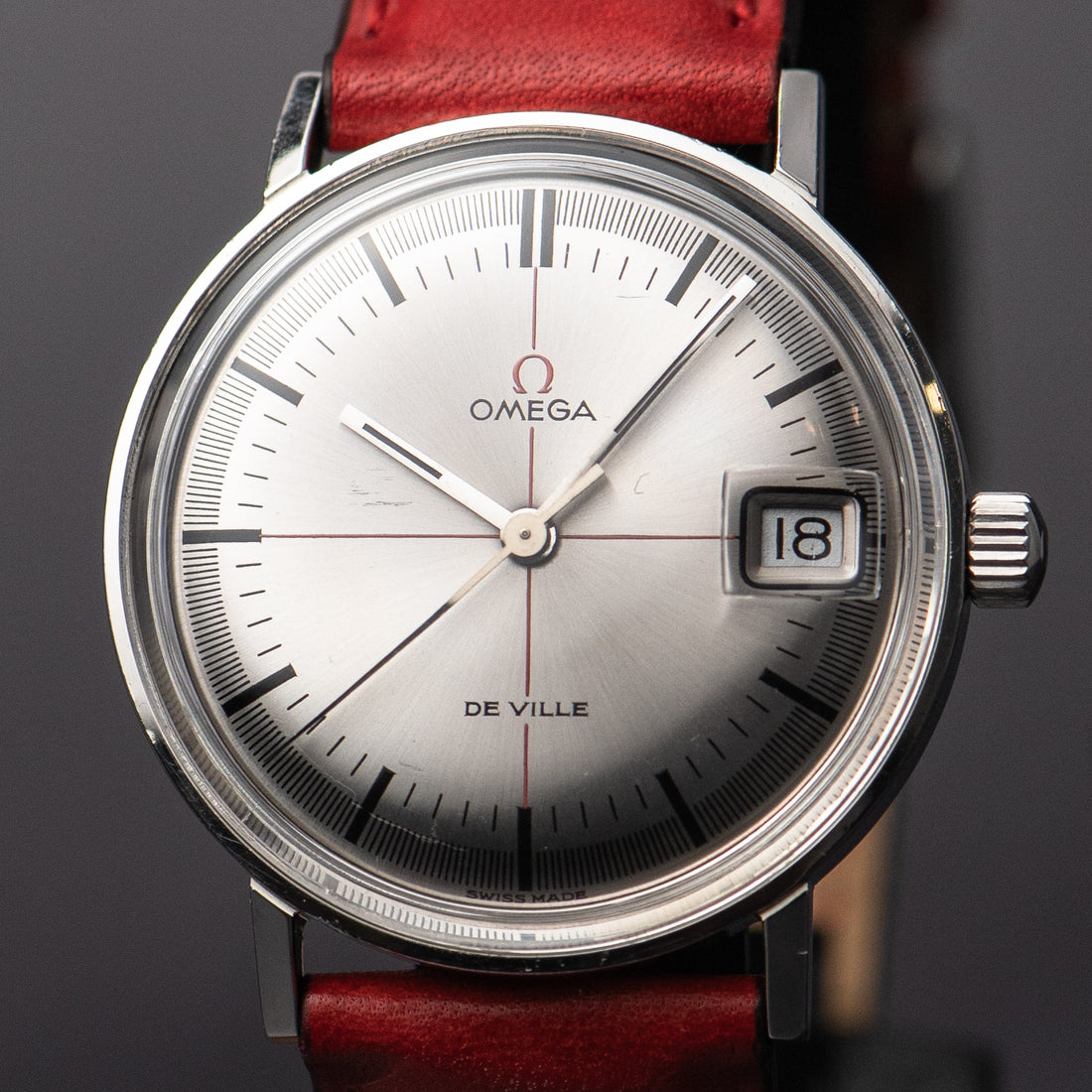 1966 OMEGA DE VILLE TECHNICAL RED CROSSHAIR SUNBURST CAL. 611 REF. 136.019