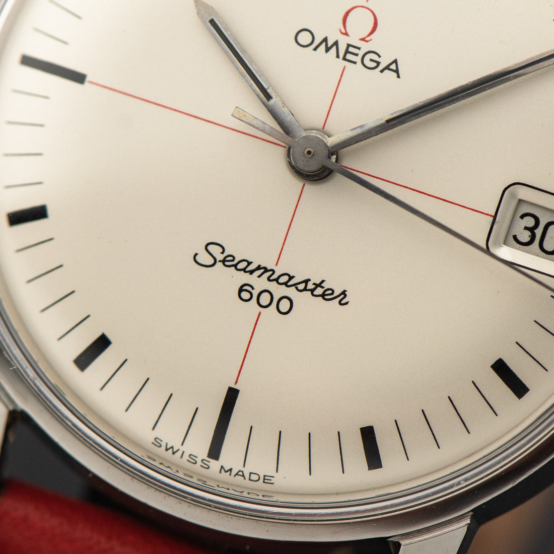 1965 OMEGA SEAMASTER 600 WHITE TECHNICAL RED CROSSHAIR CAL. 611 REF. 136.011