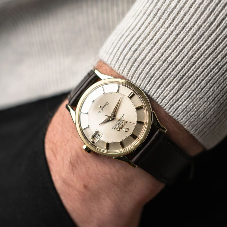 1966 OMEGA CONSTELLATION PIE PAN SUNBURST DOG-LEG CAL. 561 REF. 168.005