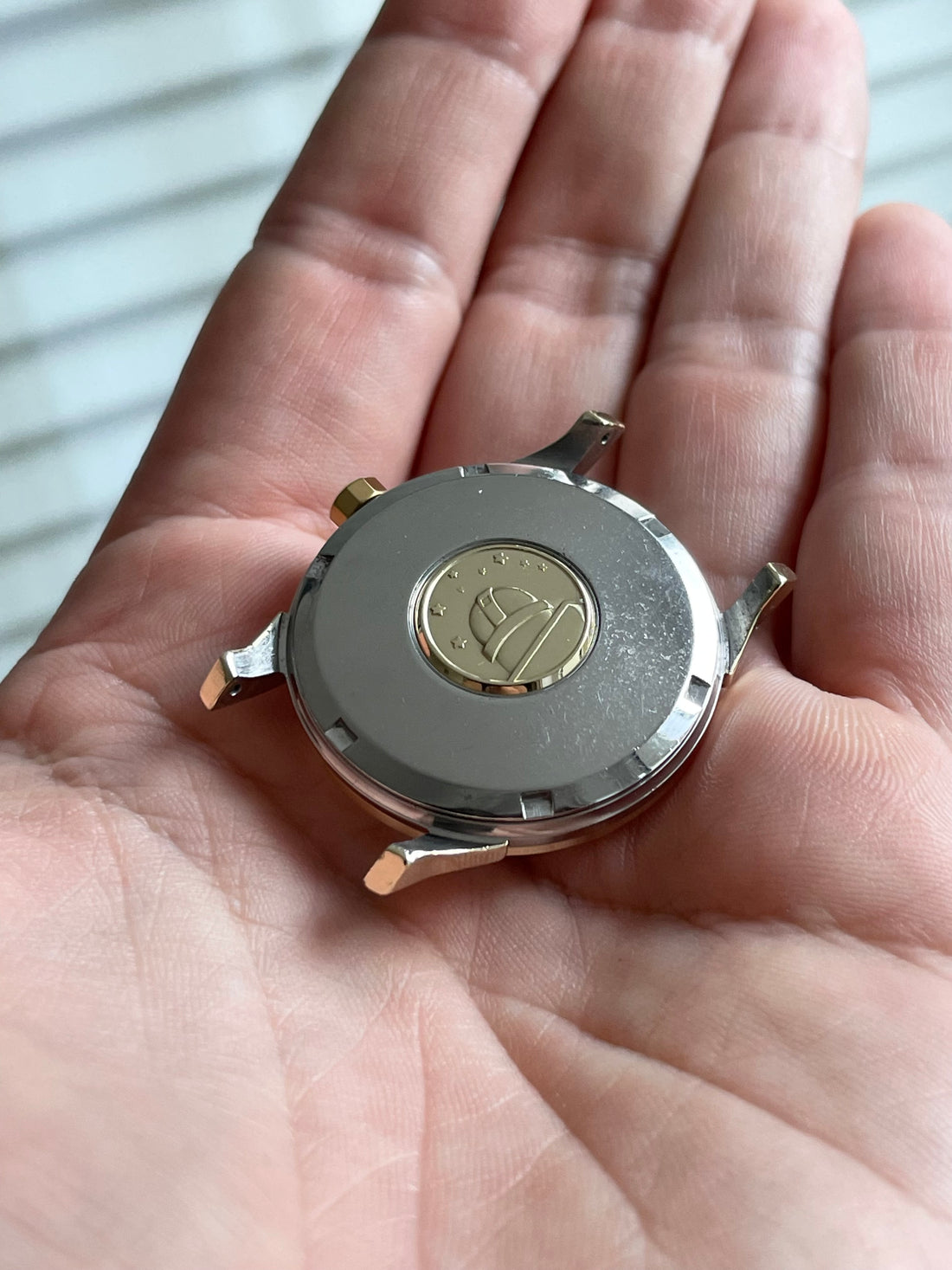 1966 OMEGA CONSTELLATION PIE PAN CROSSHAIR SUNBURST DOG-LEG CAL. 561 REF. 168.005