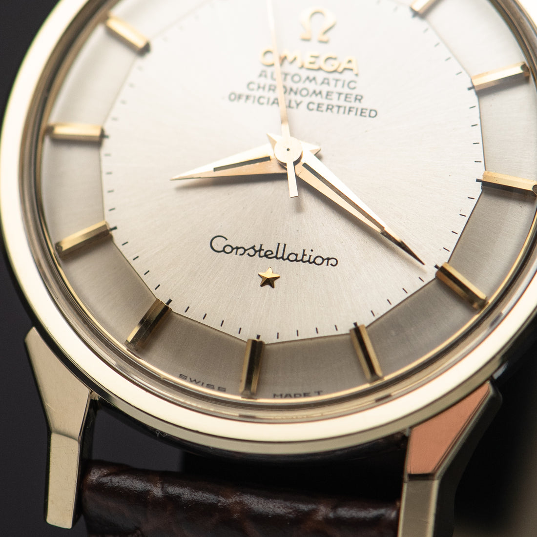 1963 OMEGA CONSTELLATION PIE PAN SUNBURST DOG-LEG CAL. 551 REF. 167.005