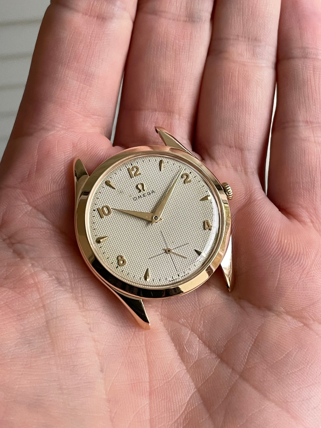 1952 OVERSIZE 14K ROSE GOLD OMEGA TRESOR HONEYCOMB CROSSHAIR SUB SECONDS CAL. 265 REF. 2619