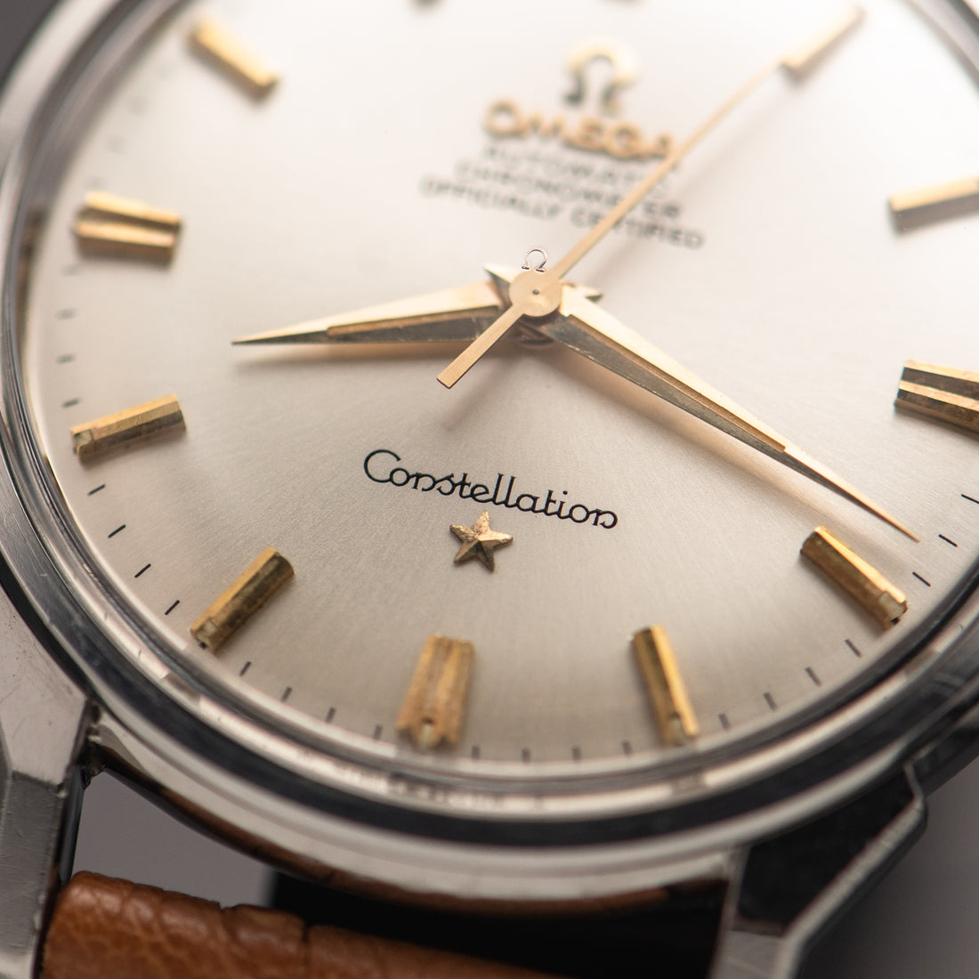 1964 OMEGA CONSTELLATION CROSSHAIR SUNBURST DOG-LEG CAL. 551 REF. 167.005