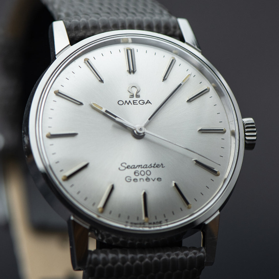 1967 DOUBLE SIGNED OMEGA SEAMASTER 600 GENEVE SUNBURST CAL. 601 REF. 135.011