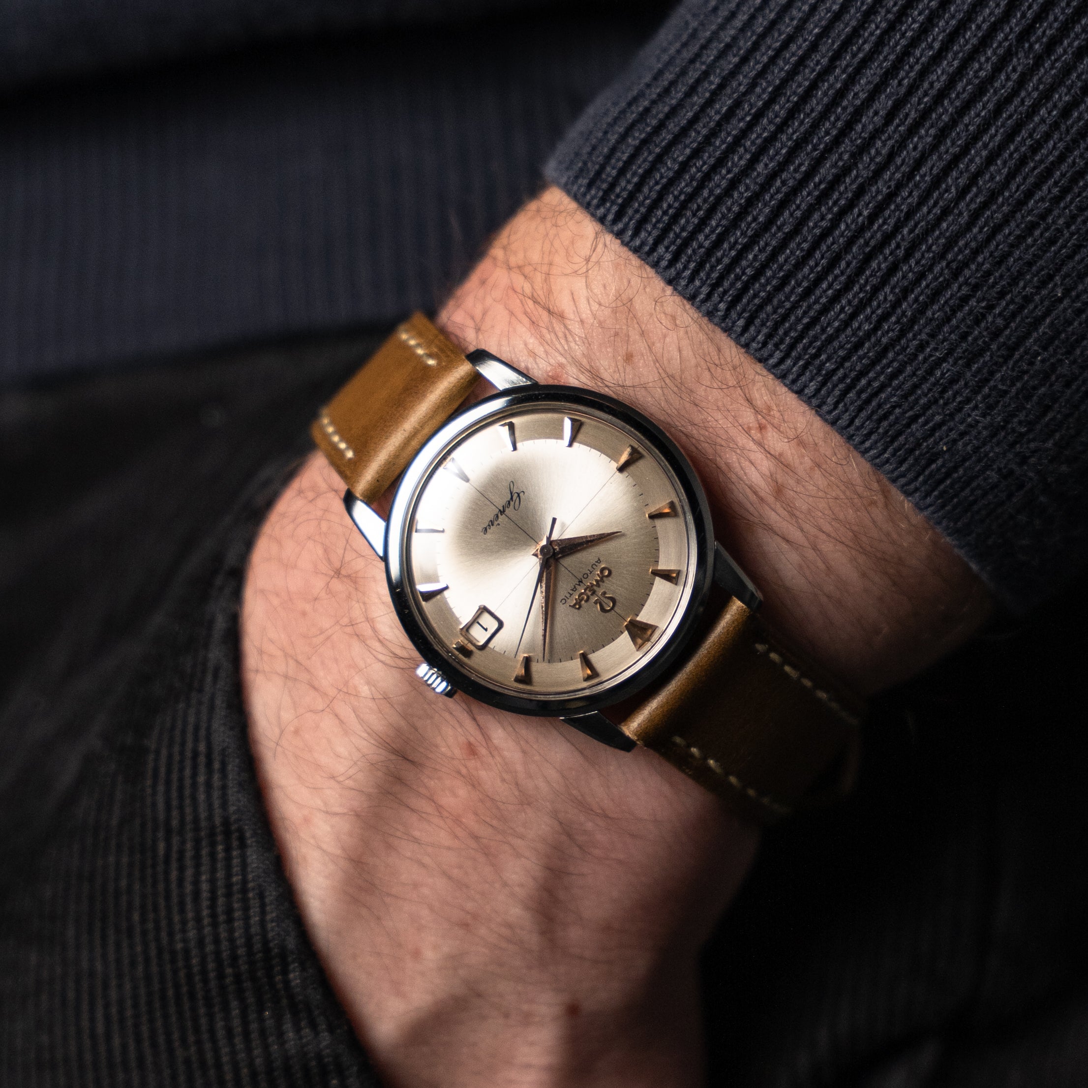 1961 OMEGA GENEVE TWO TONE CROSSHAIR SUNBURST CAL. 562 REF. 14703