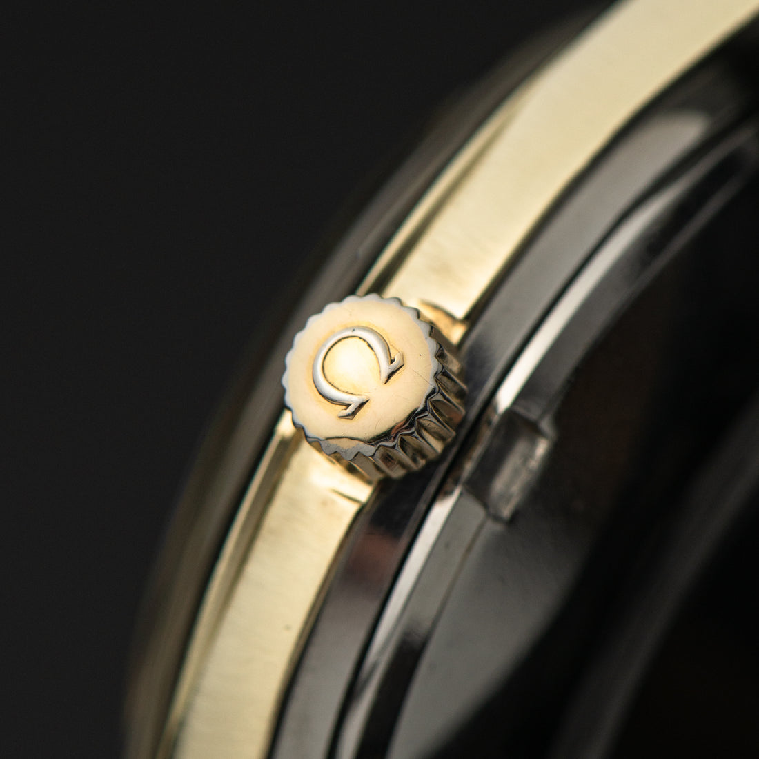 1963 OMEGA SEAMASTER CROSSHAIR SUNBURST CAL. 562 REF. 166.010