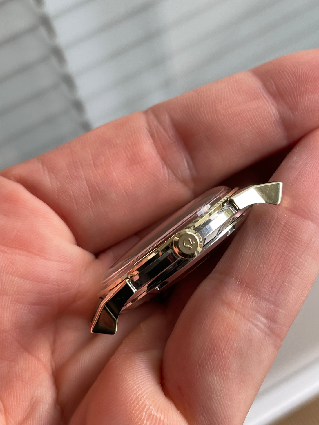 1963 OMEGA CONSTELLATION PIE PAN CROSSHAIR SUNBURST DOG-LEG CAL. 551 REF. 14900 61 SC