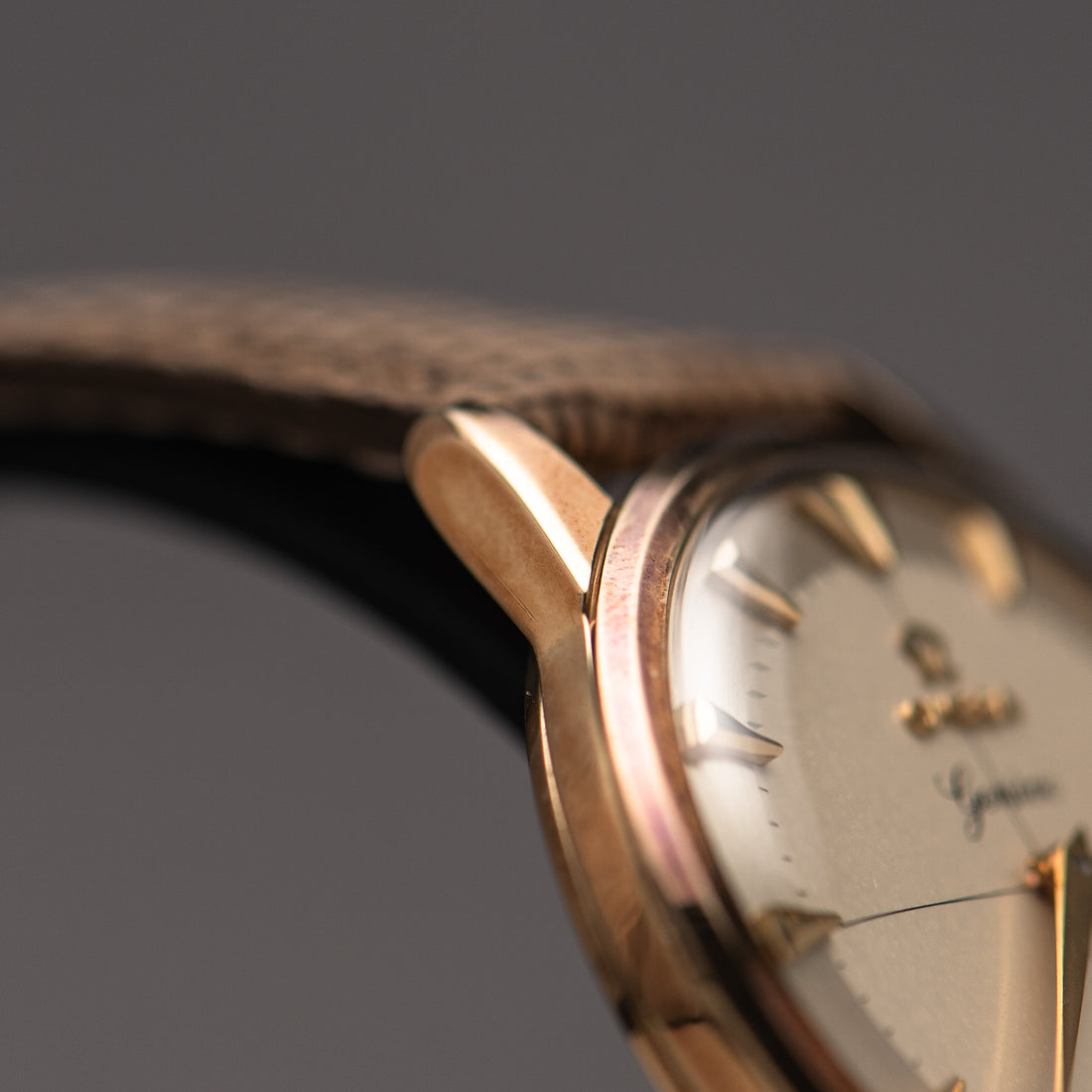 1957 9K GOLD OMEGA GENEVE TWO TONE CROSSHAIR SUB SECONDS RAINBOW HUE CAL. 267 REF. 13332