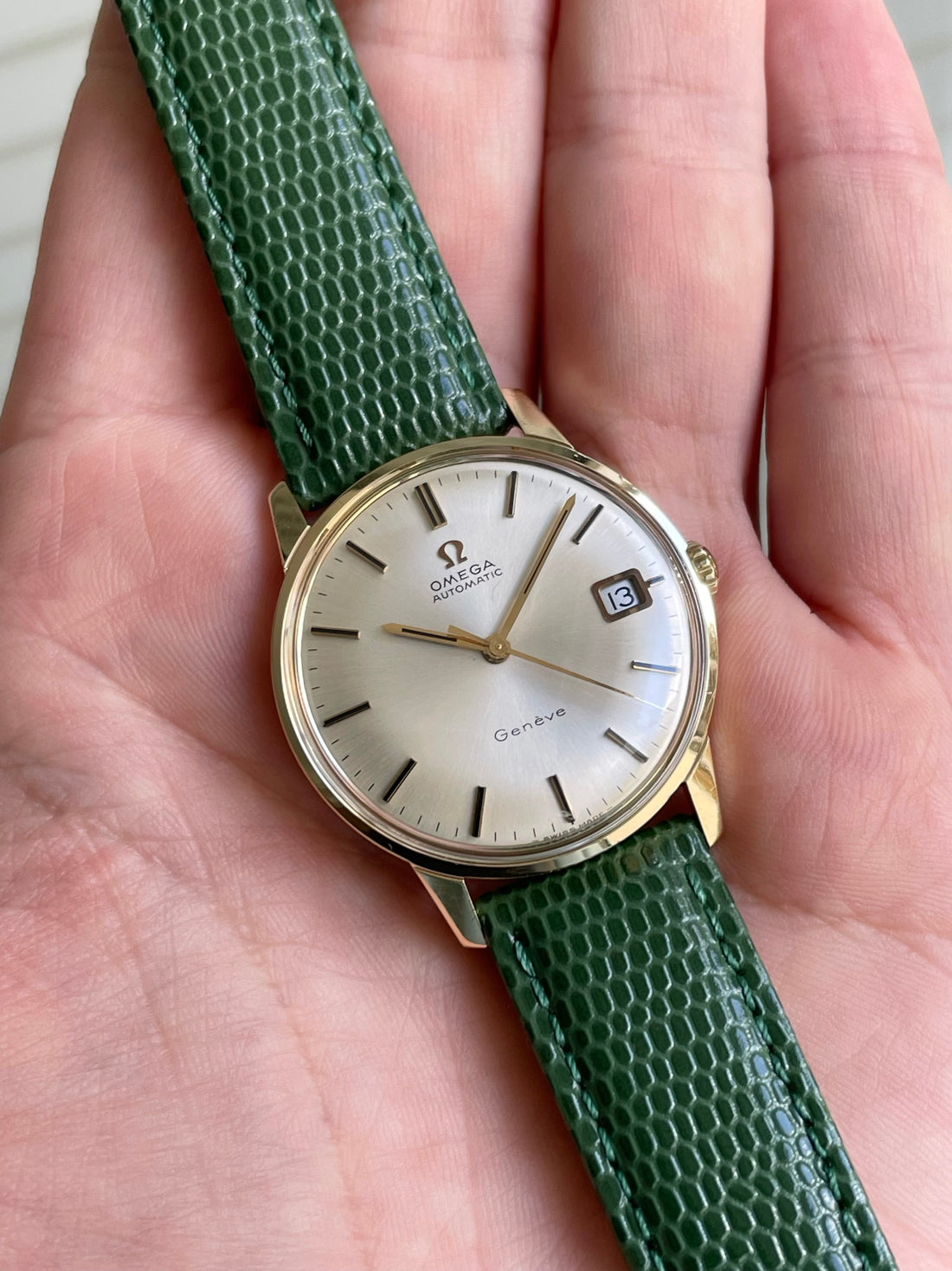 1968 14K GOLD OMEGA SEAMASTER GENEVE QUICKSET SUNBURST CAL. 565 REF. 166.001