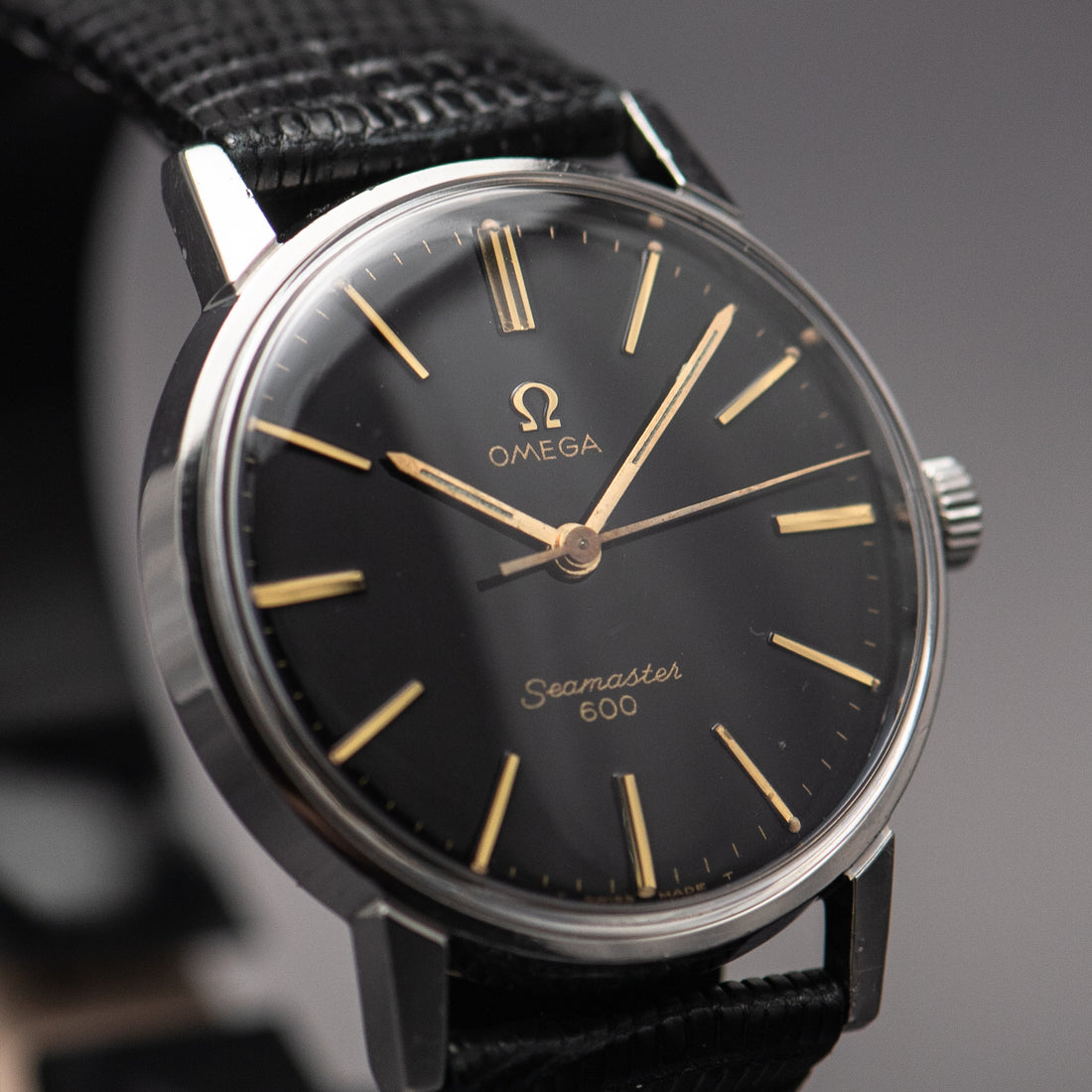 1966 OMEGA SEAMASTER 600 GLOSS BLACK CAL. 601 REF. 135.011