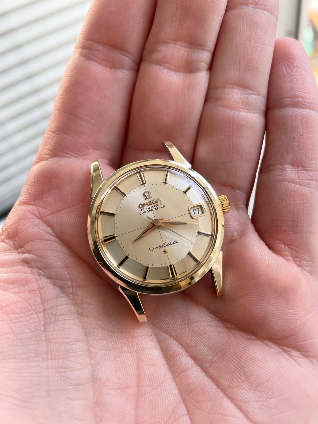1961 OMEGA CONSTELLATION TWO TONE CROSSHAIR PIE PAN CAL. 561 REF. 14393 61 SC