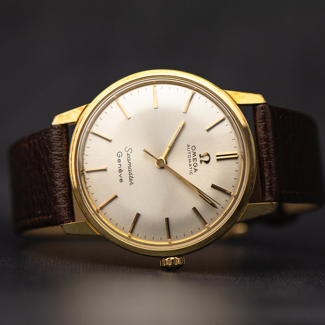 1967 DOUBLE SIGNED OMEGA SEAMASTER GENEVE SUNBURST CAL. 552 REF. 165.002