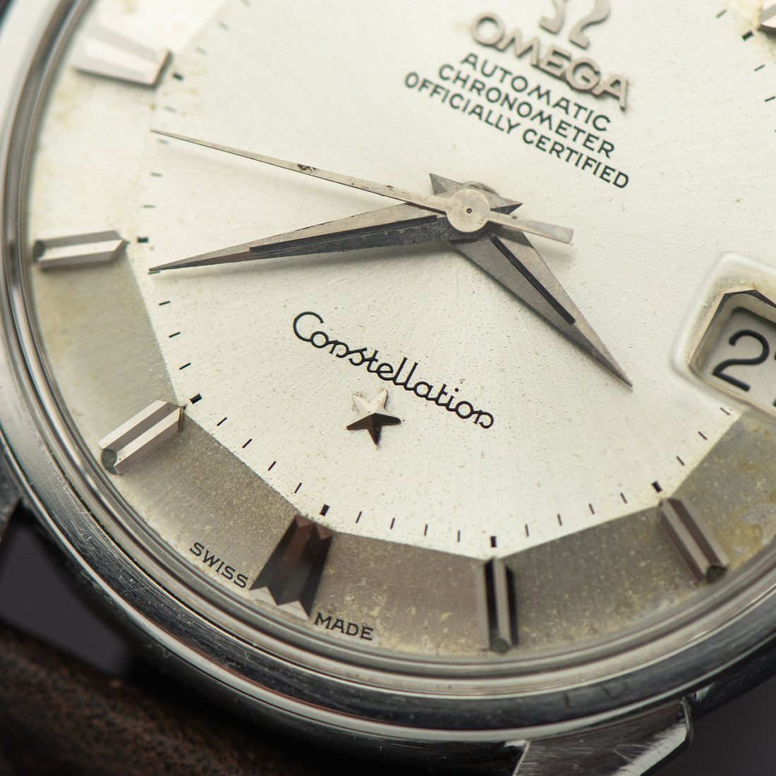 1962 OMEGA CONSTELLATION PIE PAN SUNBURST DOG-LEG CAL. 561 REF. 14902 SC - 61