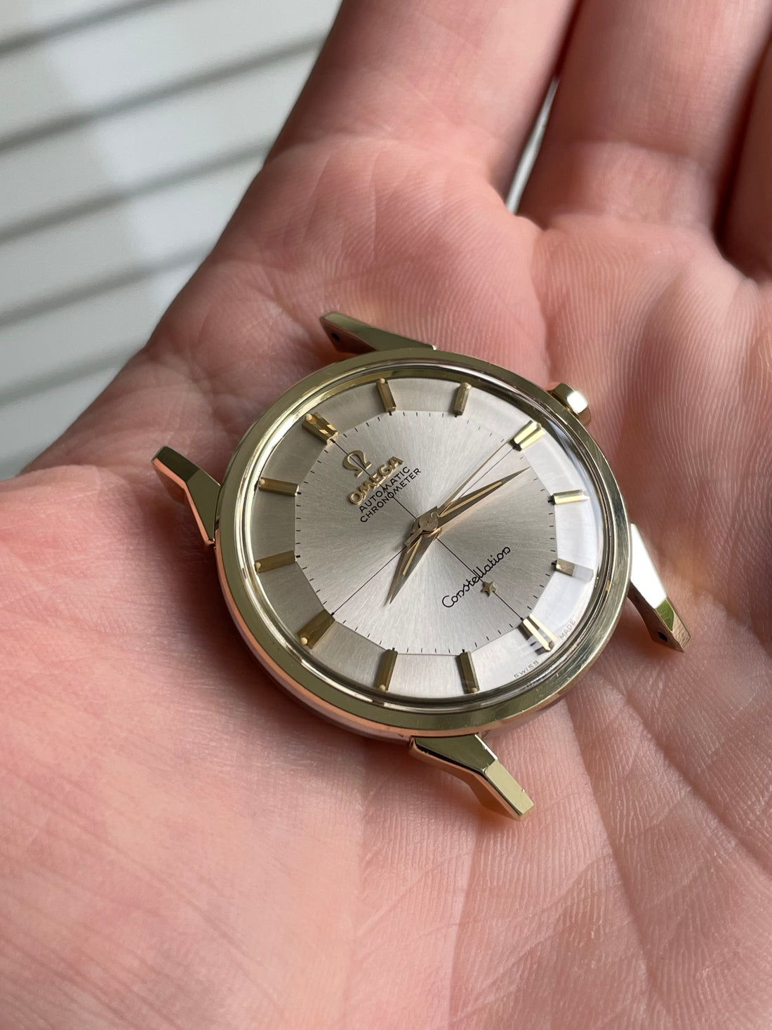 1963 OMEGA CONSTELLATION PIE PAN CROSSHAIR SUNBURST DOG-LEG CAL. 551 REF. 14900 61 SC