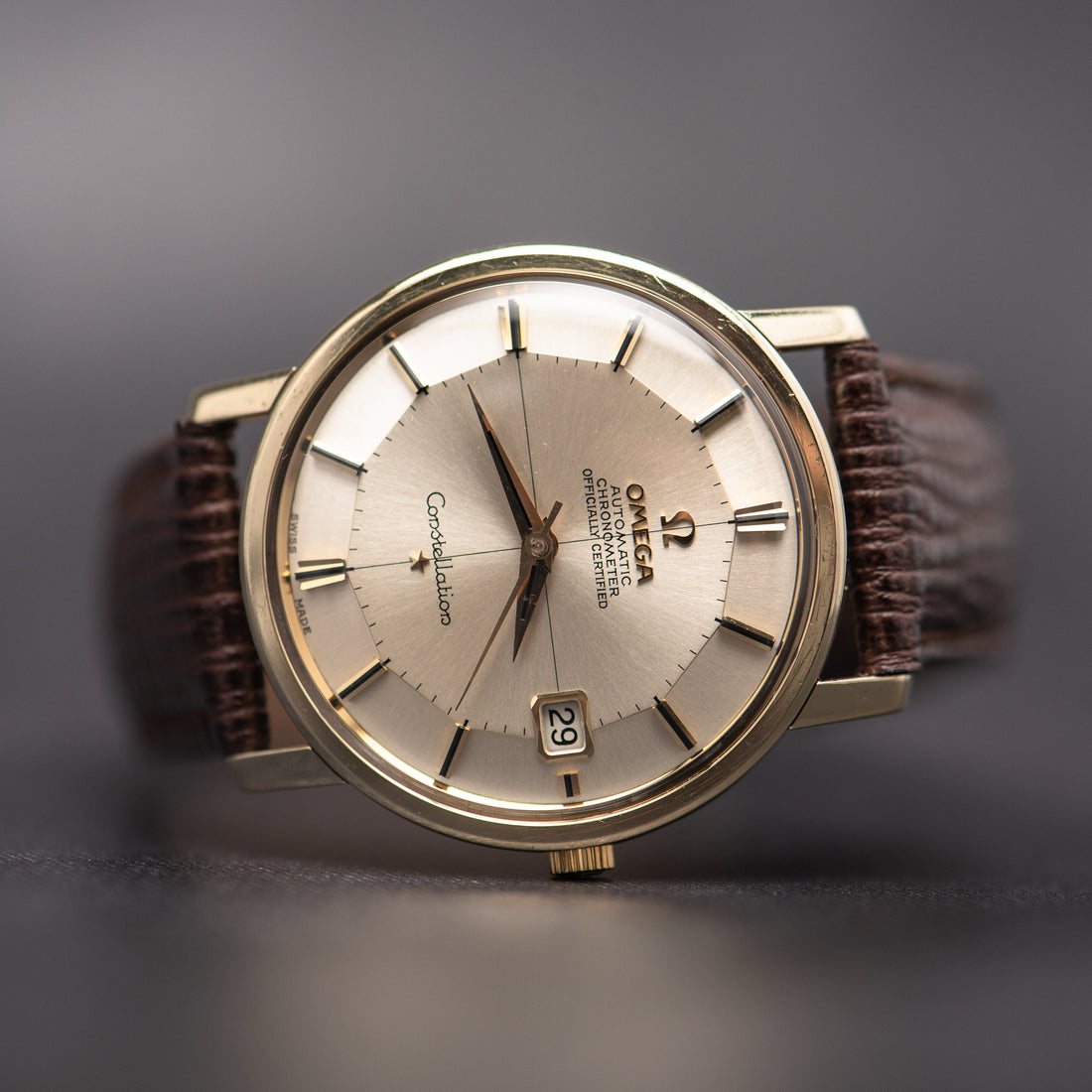 1966 OMEGA CONSTELLATION PIE PAN CROSSHAIR SUNBURST QUICKSET CAL. 564 REF. 168.010