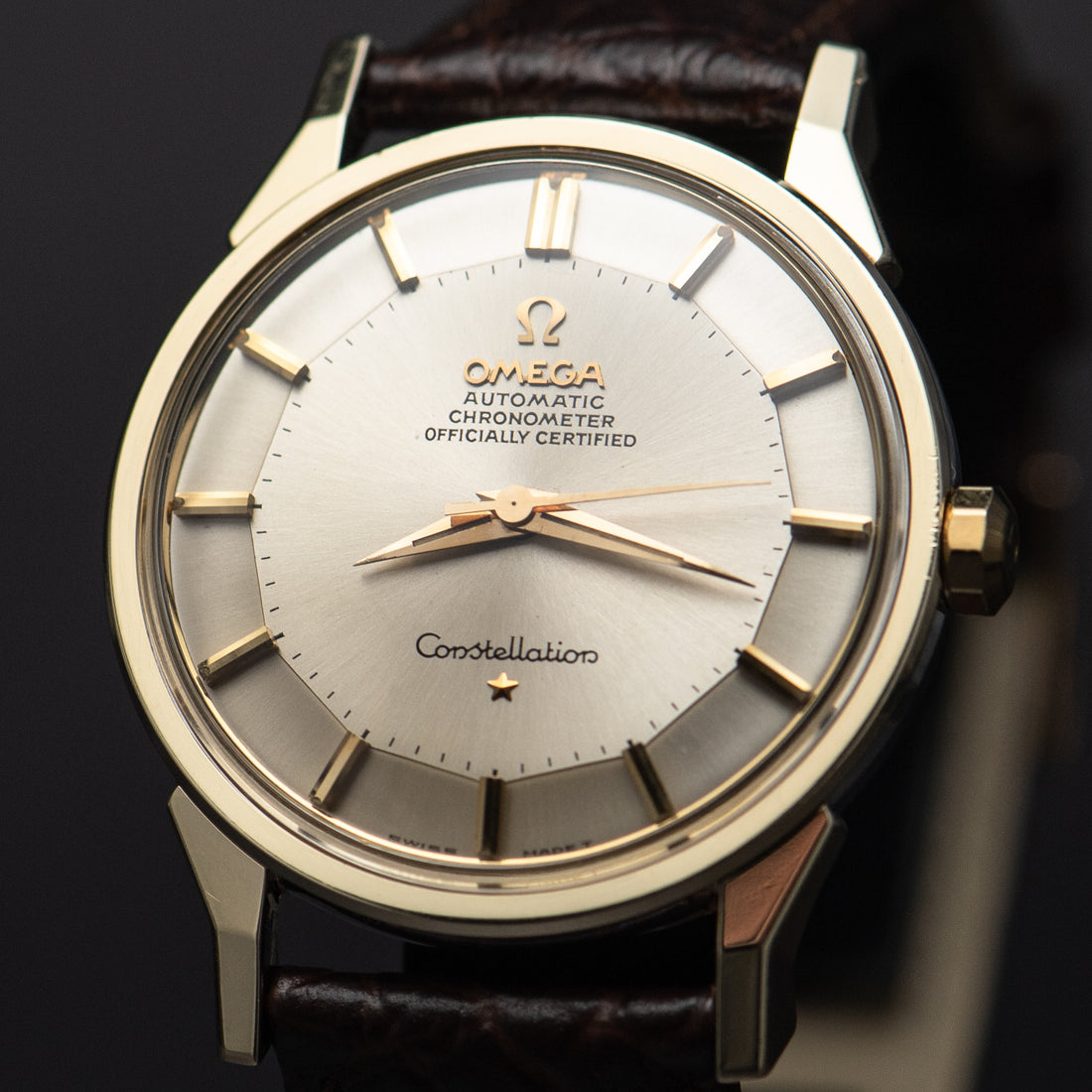 1963 OMEGA CONSTELLATION PIE PAN SUNBURST DOG-LEG CAL. 551 REF. 167.005