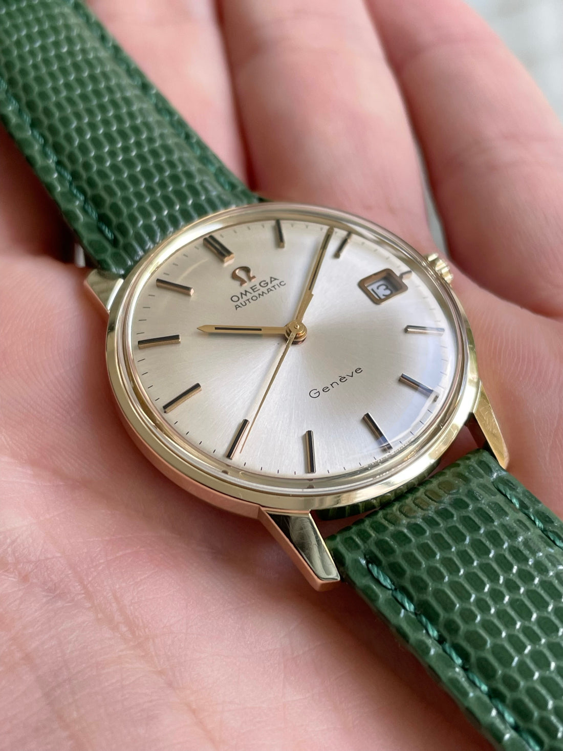 1968 14K GOLD OMEGA SEAMASTER GENEVE QUICKSET SUNBURST CAL. 565 REF. 166.001