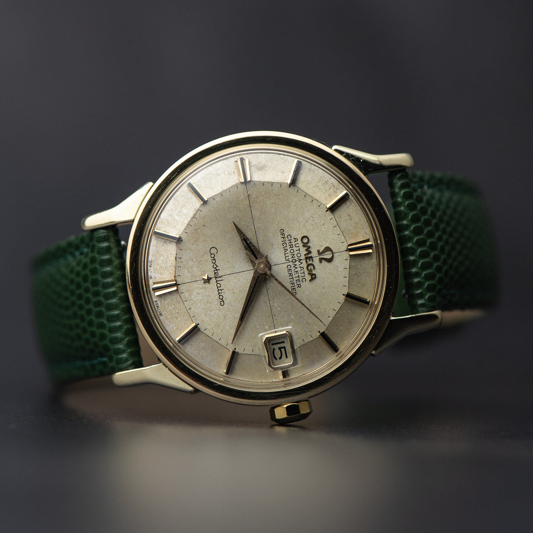 1966 OMEGA CONSTELLATION CROSSHAIR PIE PAN DOG-LEG CAL. 561 REF. 168.005