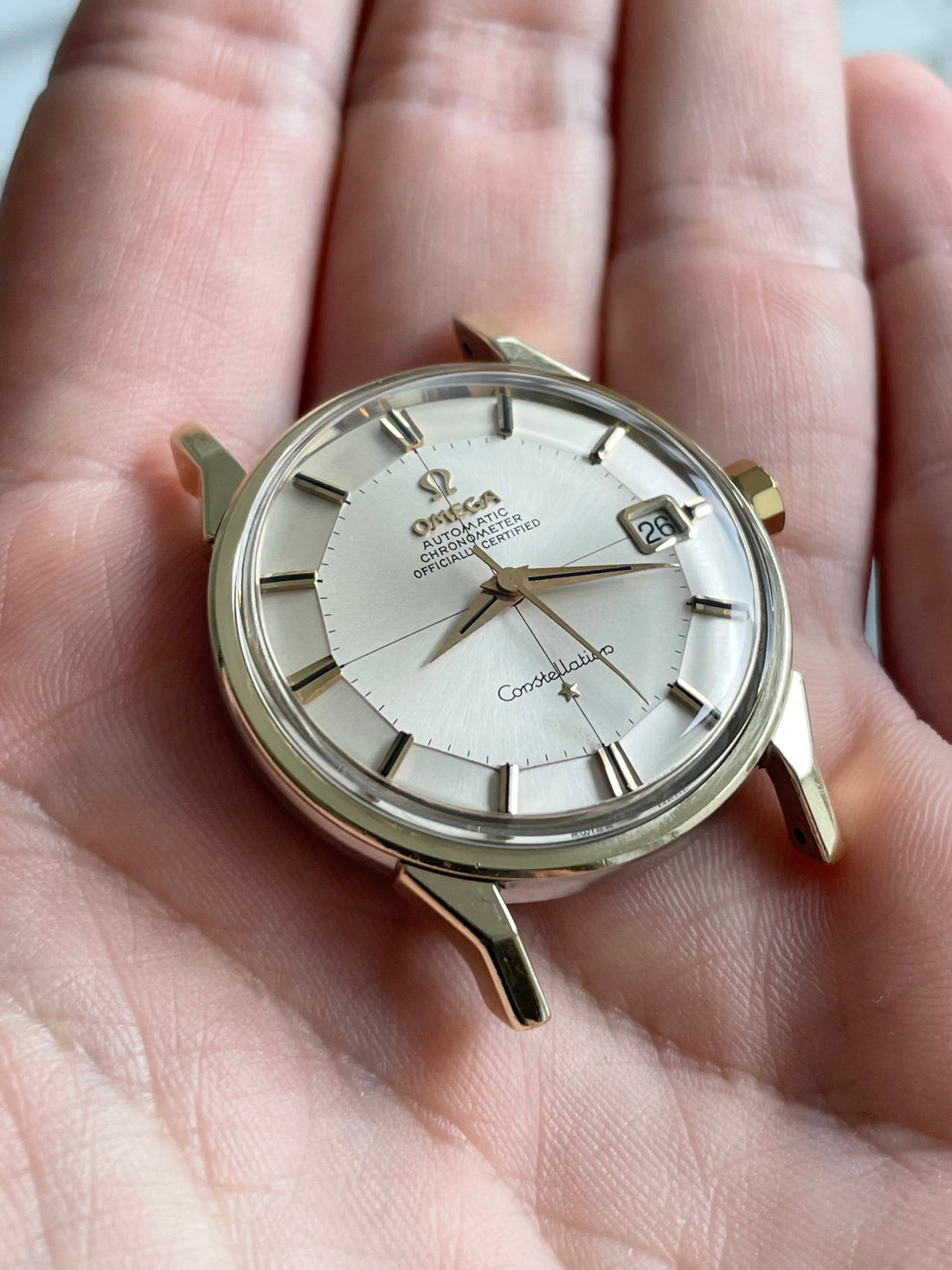 1966 OMEGA CONSTELLATION PIE PAN CROSSHAIR SUNBURST DOG-LEG CAL. 561 REF. 168.005