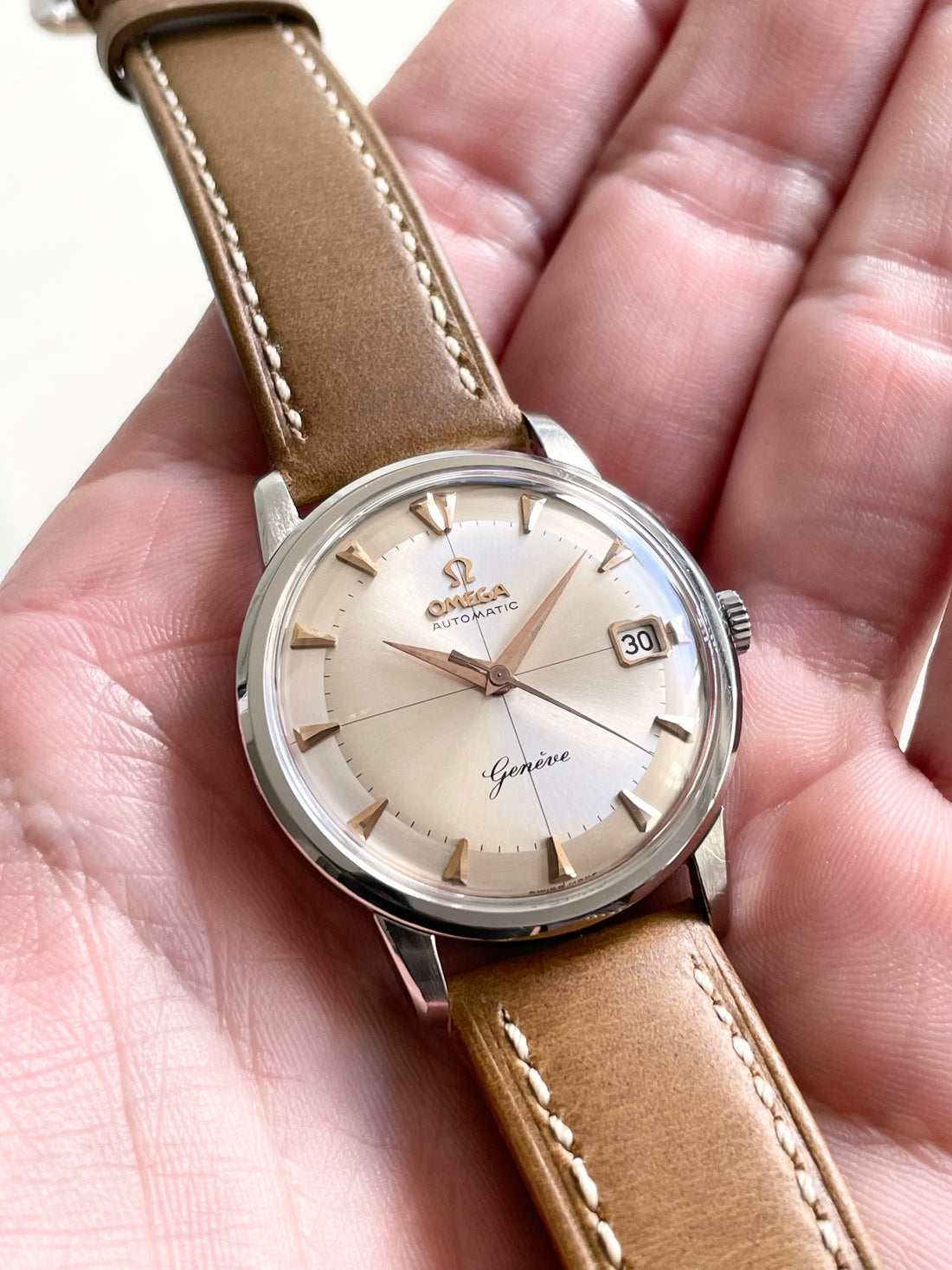 1961 OMEGA GENEVE TWO TONE CROSSHAIR SUNBURST CAL. 562 REF. 14703-2SC