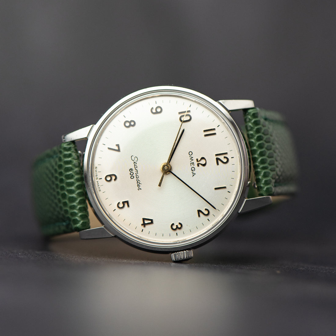 1966 OMEGA SEAMASTER 600 ARABIC CONCENTRIC CIRCLES CAL. 601 REF. 135.011